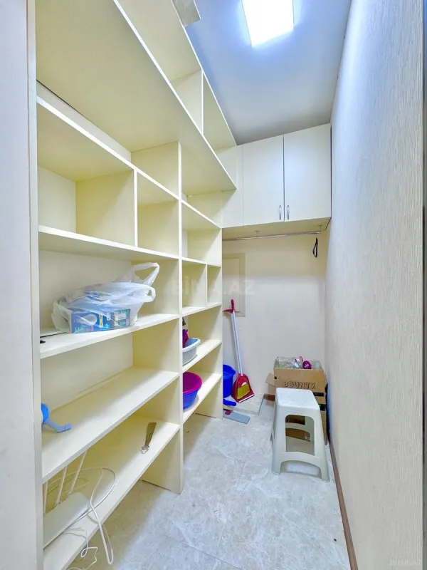 Satılır 2 otaqlı mənzil 71 m²