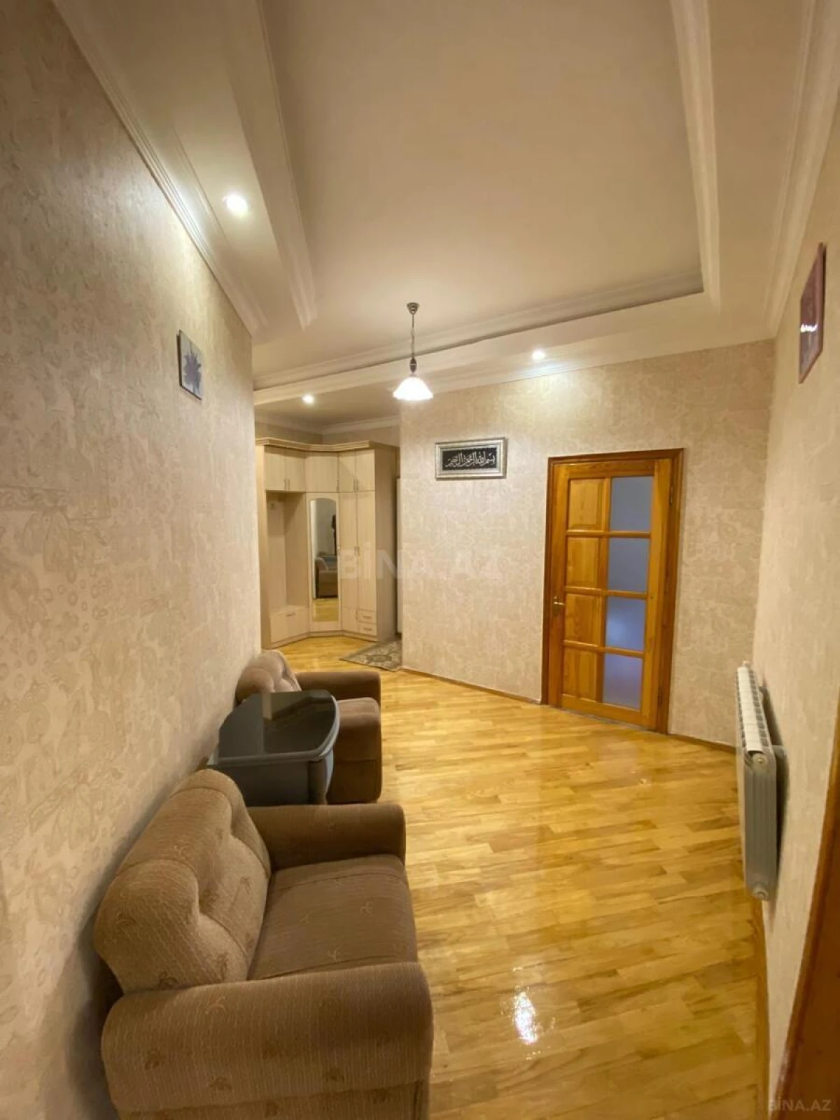 Kirayə verilir 2 otaqlı mənzil 85 m²
