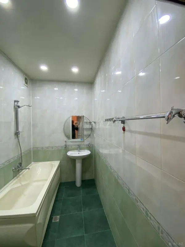 Kirayə verilir 2 otaqlı mənzil 85 m²