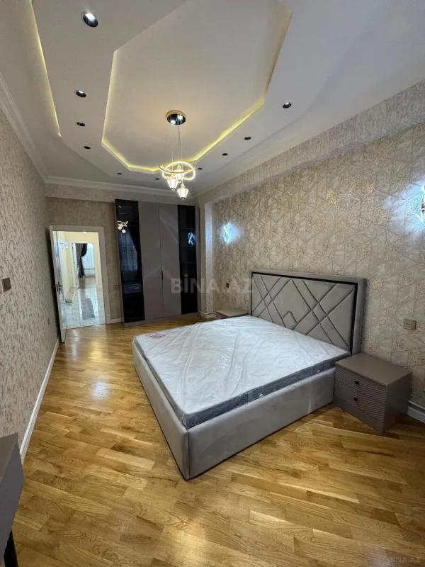 Satılır 2 otaqlı mənzil 80 m²