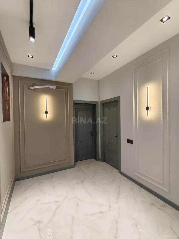 Satılır 3 otaqlı mənzil 158 m²