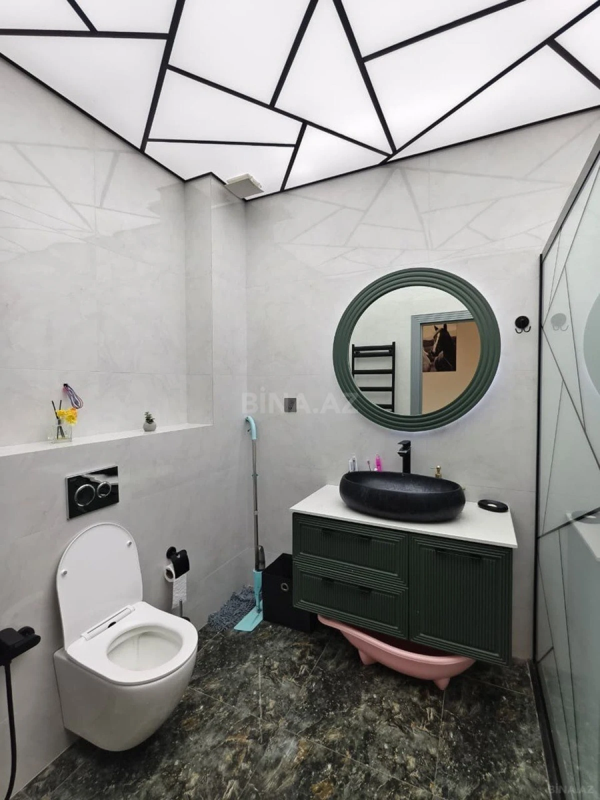 Satılır 3 otaqlı mənzil 158 m²