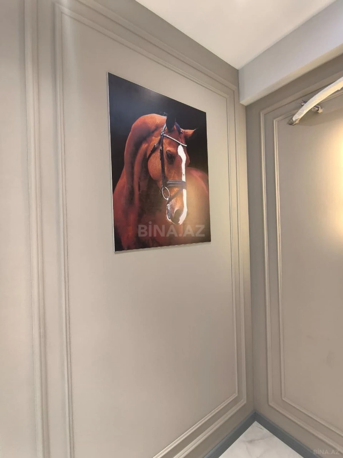 Satılır 3 otaqlı mənzil 158 m²