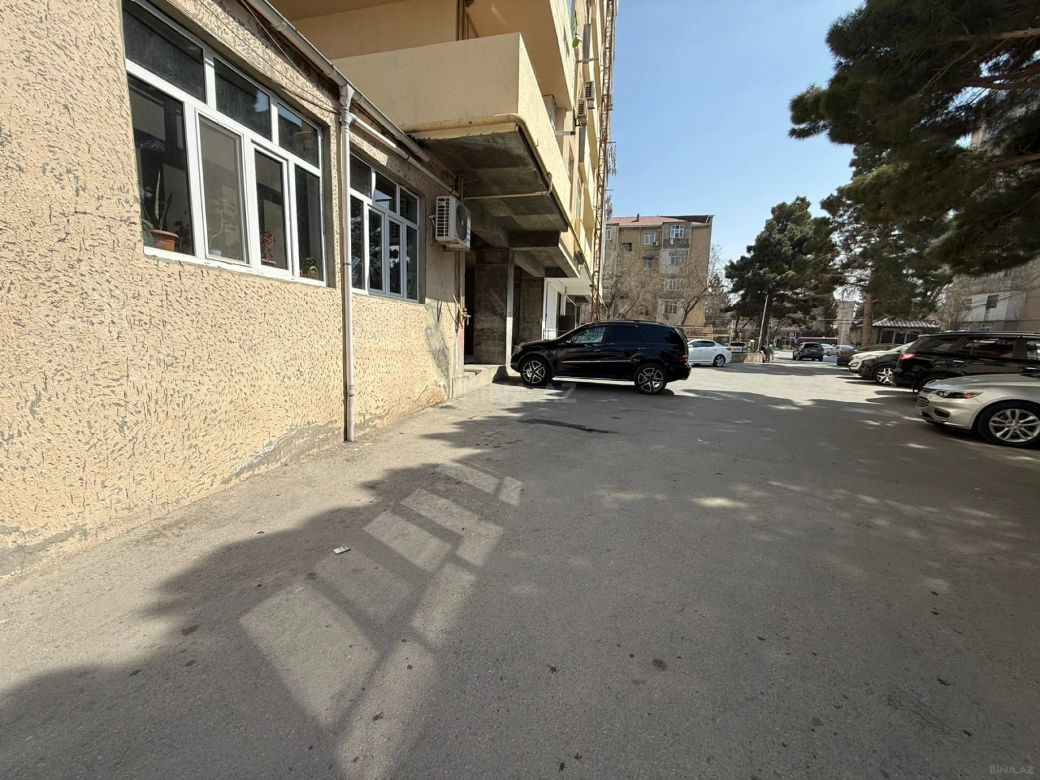 Satılır obyekt 110 m²