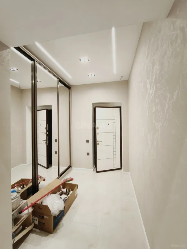 Kirayə verilir 2 otaqlı mənzil 110 m²