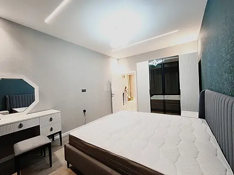 Kirayə verilir 2 otaqlı mənzil 110 m²