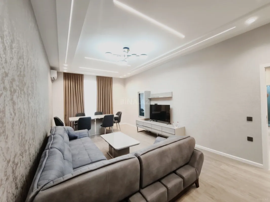 Kirayə verilir 2 otaqlı mənzil 110 m²