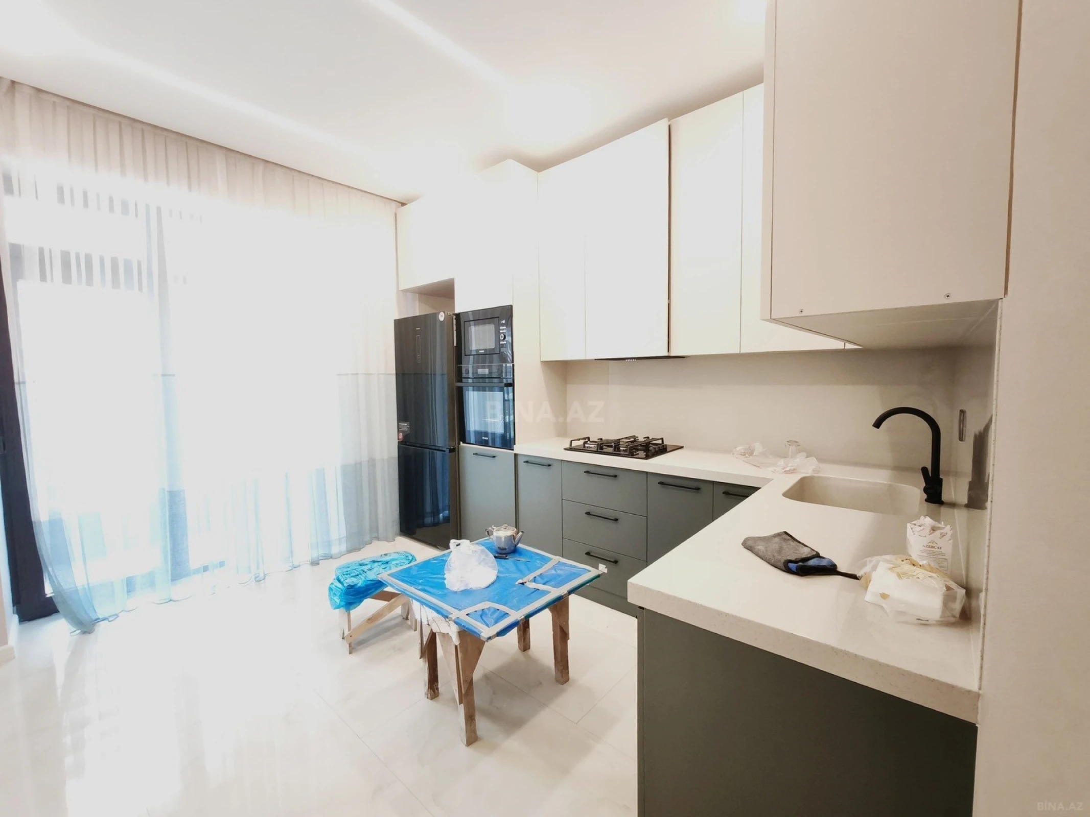 Kirayə verilir 2 otaqlı mənzil 110 m²