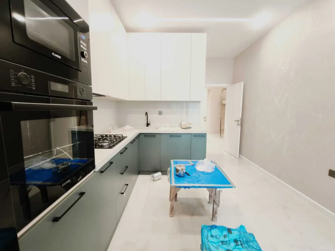 Kirayə verilir 2 otaqlı mənzil 110 m²