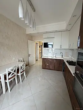 Kirayə verilir 3 otaqlı mənzil 125 m² — Bakı 3 otaq 125.00 m²