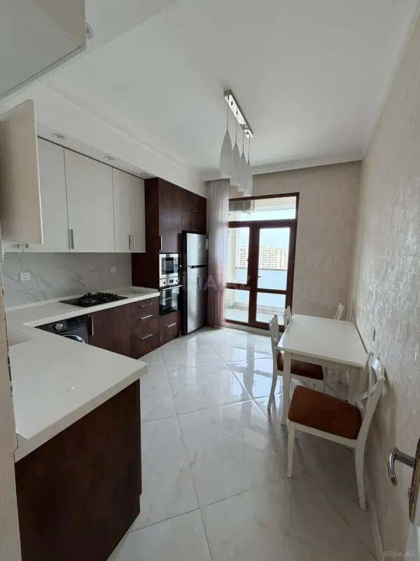 Kirayə verilir 3 otaqlı mənzil 125 m²