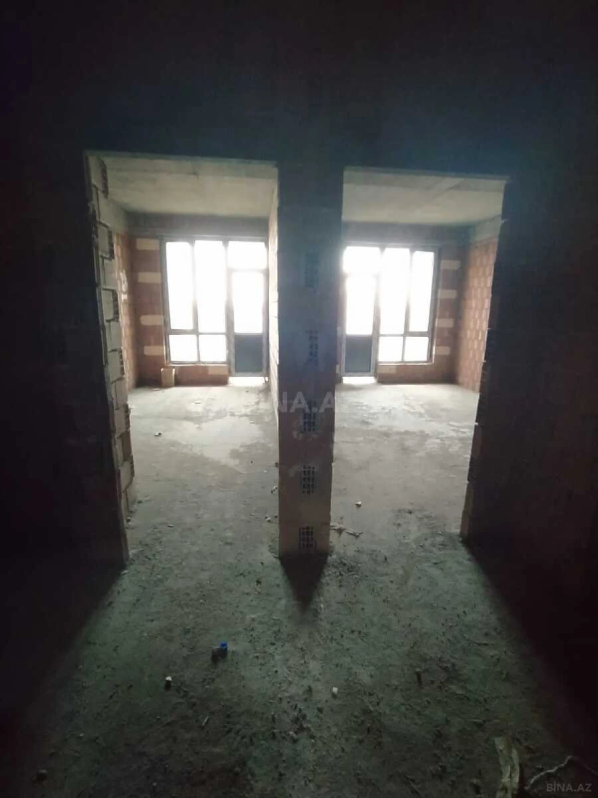 Satılır 2 otaqlı mənzil 80 m²