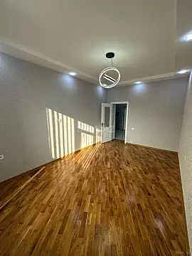 Kirayə verilir 2 otaqlı mənzil 95 m²