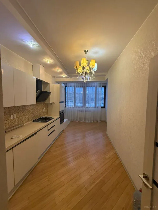 Kirayə verilir 2 otaqlı mənzil 95 m²