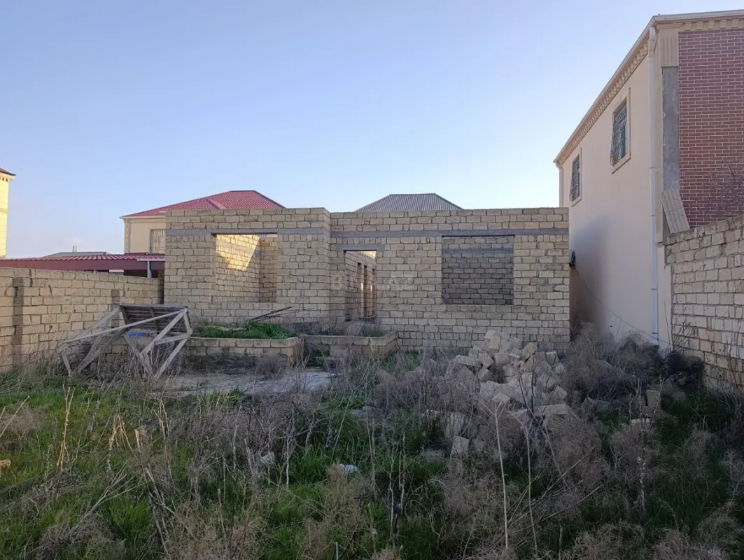 Satılır 5 otaqlı həyət evi 160 m²