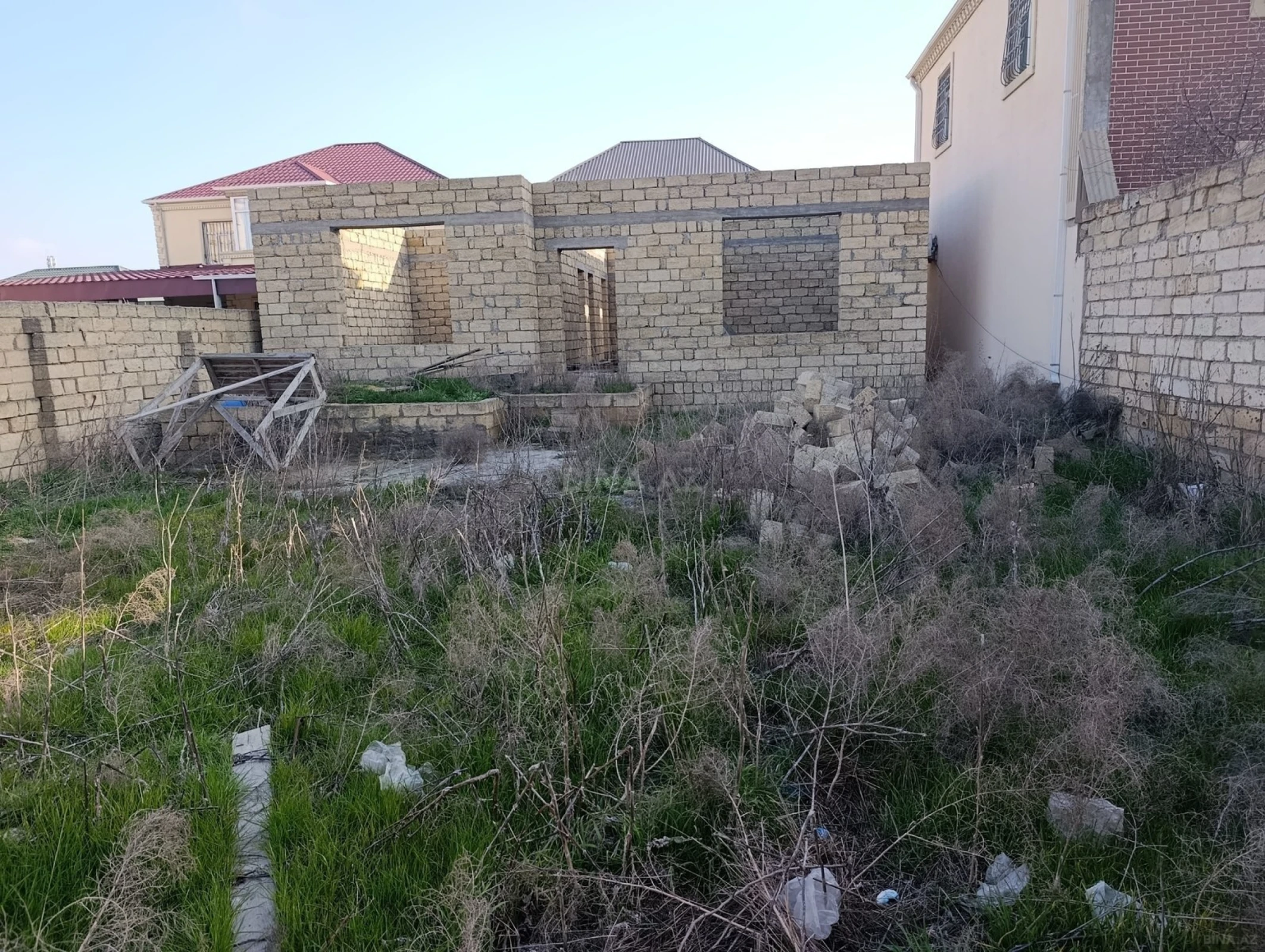 Satılır 5 otaqlı həyət evi 160 m²