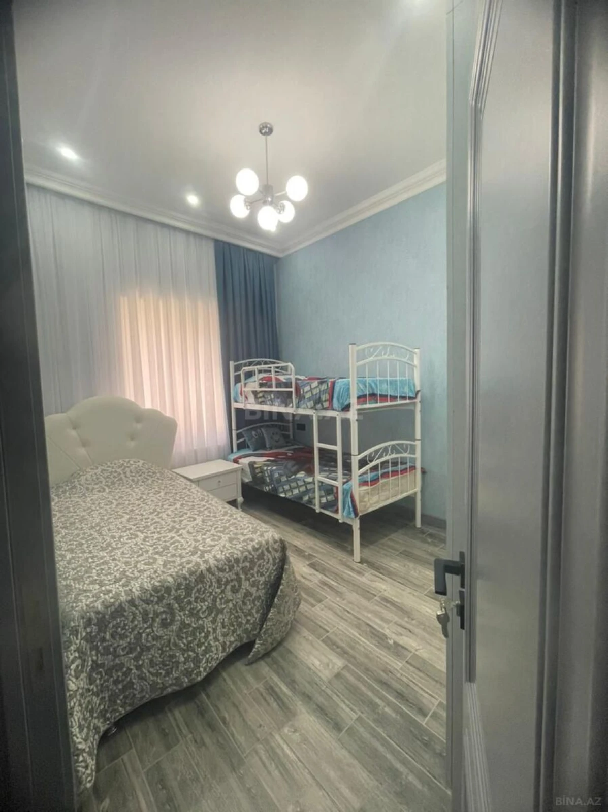 Satılır 4 otaqlı həyət evi 200 m²