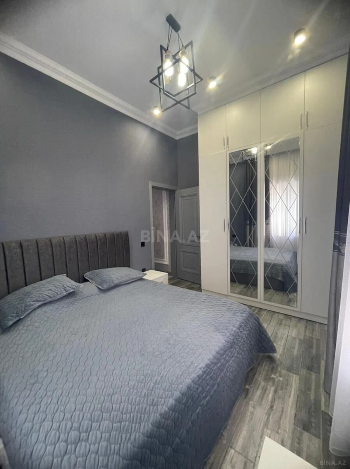 Satılır 4 otaqlı həyət evi 200 m²