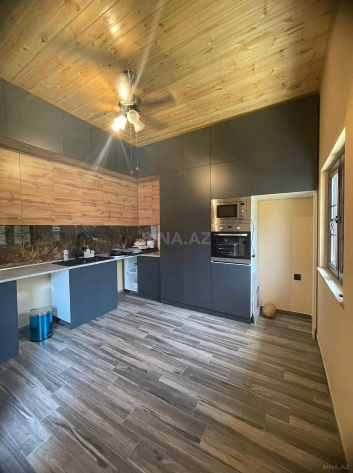 Satılır 4 otaqlı həyət evi 200 m²