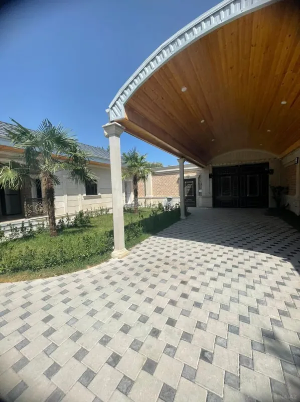 Satılır 4 otaqlı həyət evi 200 m²