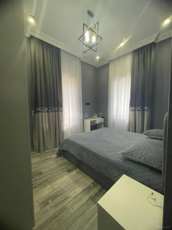 Satılır 4 otaqlı həyət evi 200 m²