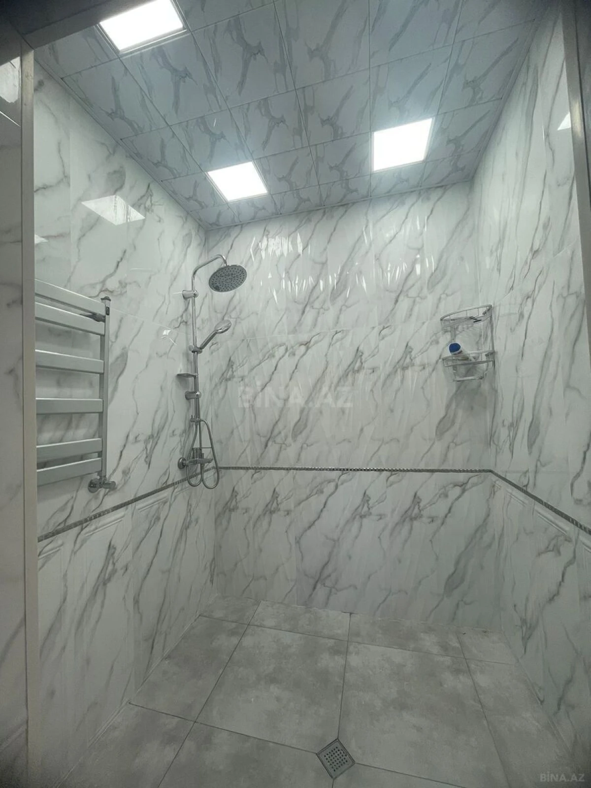 Satılır 4 otaqlı həyət evi 200 m²