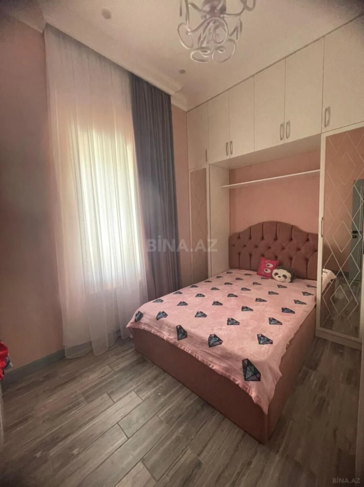 Satılır 4 otaqlı həyət evi 200 m²