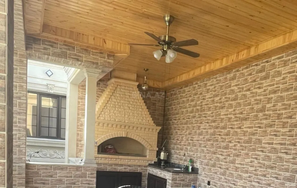 Satılır 4 otaqlı həyət evi 200 m²
