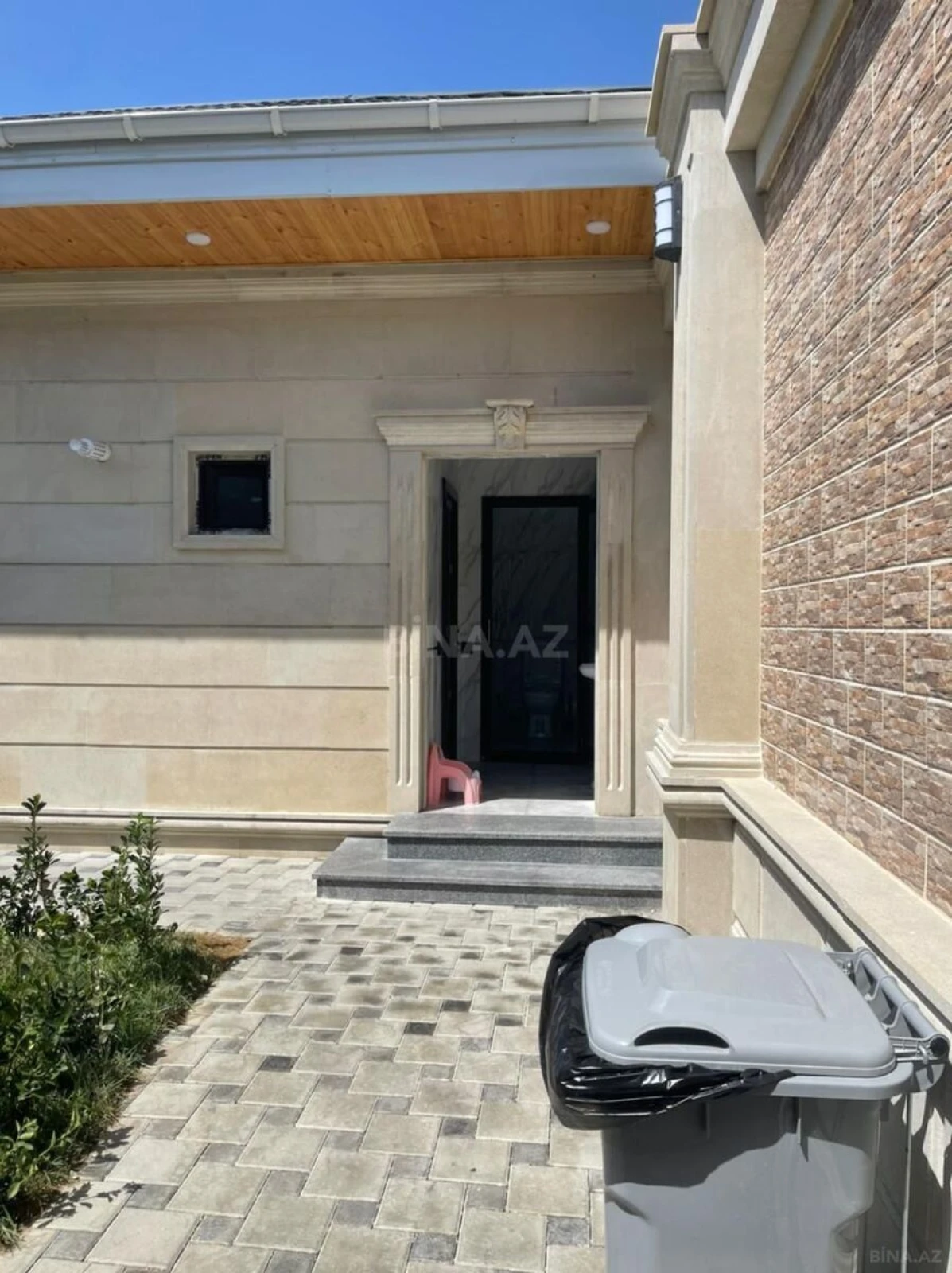 Satılır 4 otaqlı həyət evi 200 m²