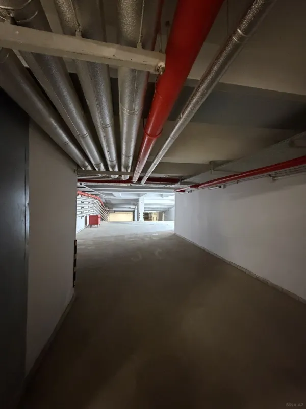 Satılır 4 otaqlı mənzil 214 m²