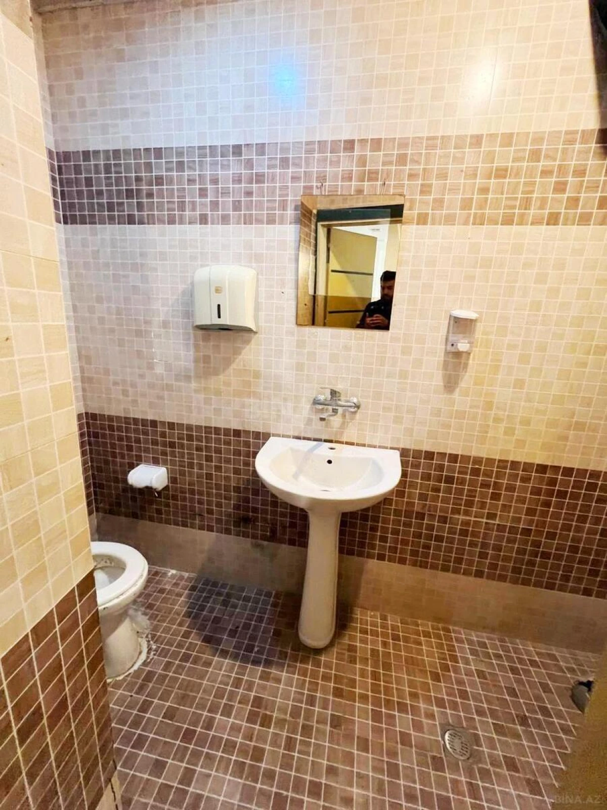 Satılır obyekt 75 m²