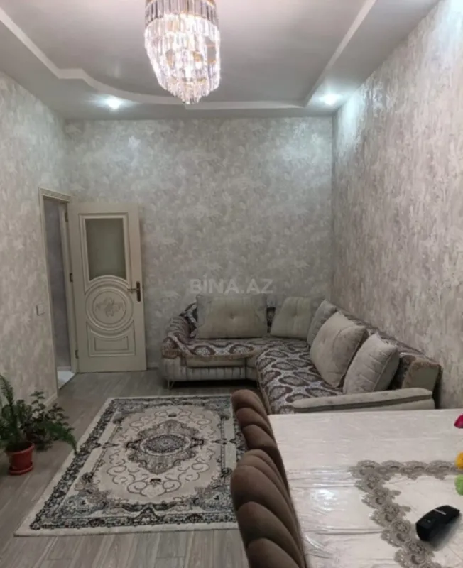 Satılır 2 otaqlı mənzil 74 m²