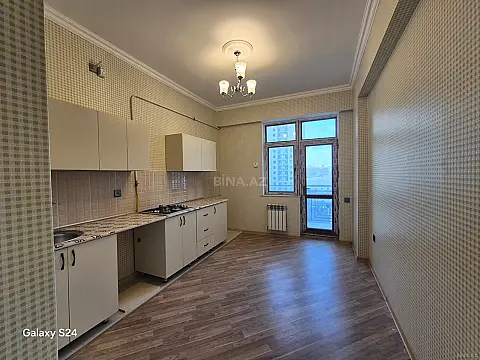 Satılır 3 otaqlı mənzil 115 m²