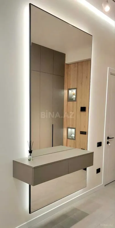 Satılır 3 otaqlı mənzil 130 m²