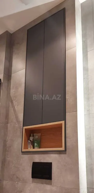 Satılır 3 otaqlı mənzil 130 m²