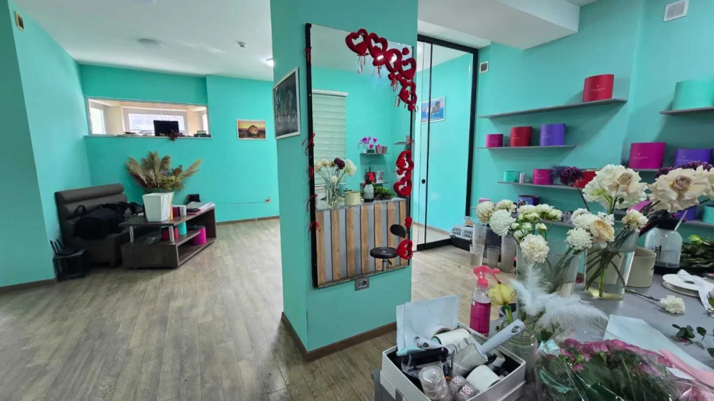 Kirayə verilir obyekt 73 m²