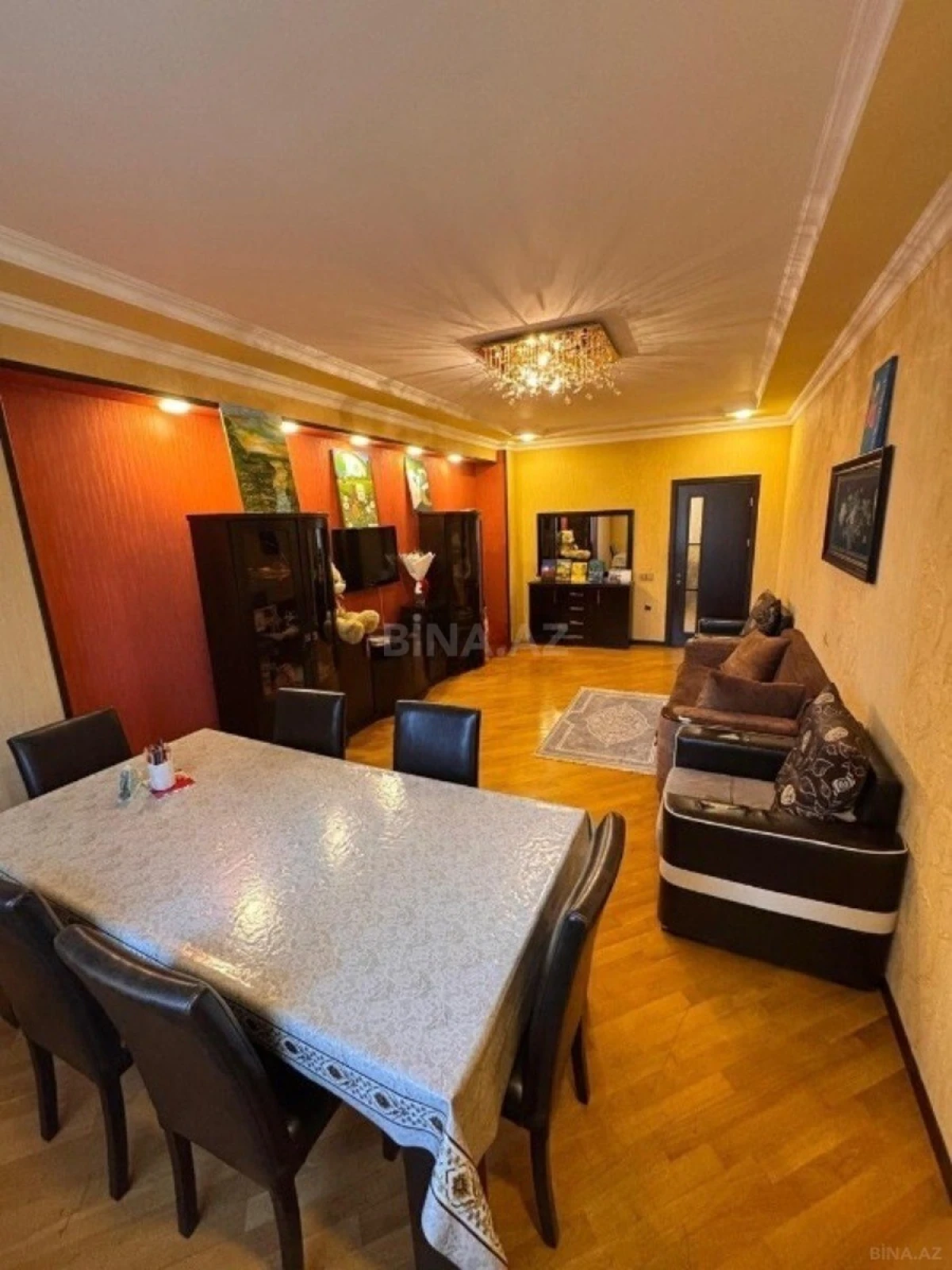 Satılır 3 otaqlı mənzil 120 m²