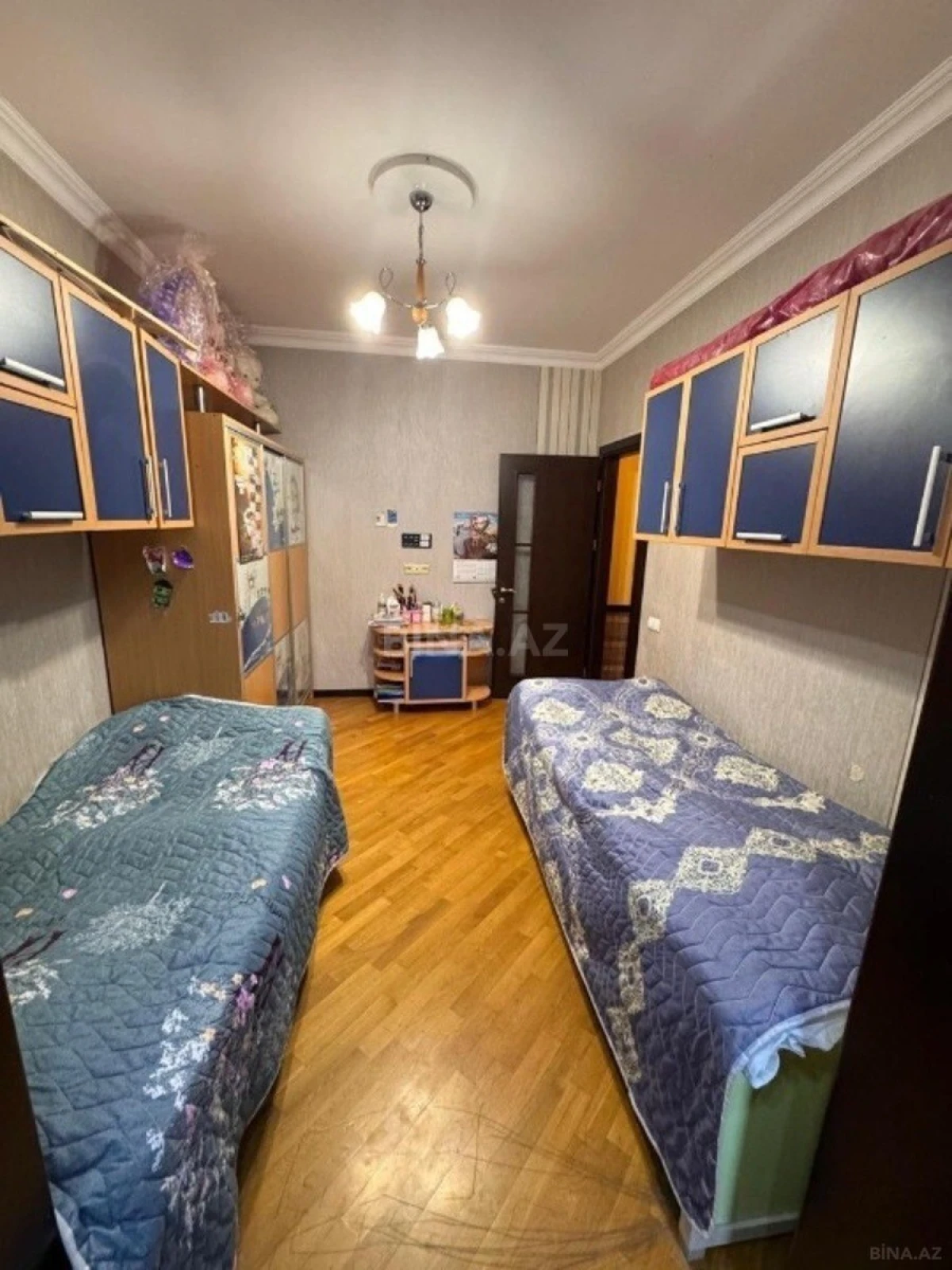 Satılır 3 otaqlı mənzil 120 m²