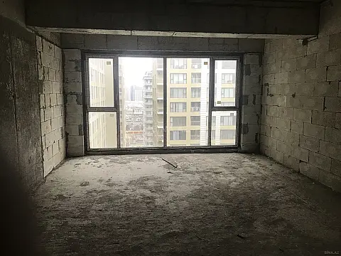 Satılır 2 otaqlı mənzil 96 m²