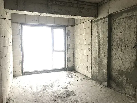 Satılır 2 otaqlı mənzil 96 m²