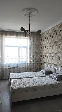 Satılır 4 otaqlı mənzil 200 m²