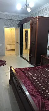 Satılır 4 otaqlı mənzil 200 m²