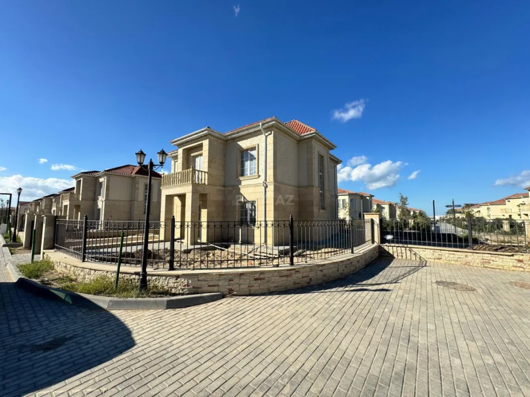 Satılır 6 otaqlı həyət evi 290 m²