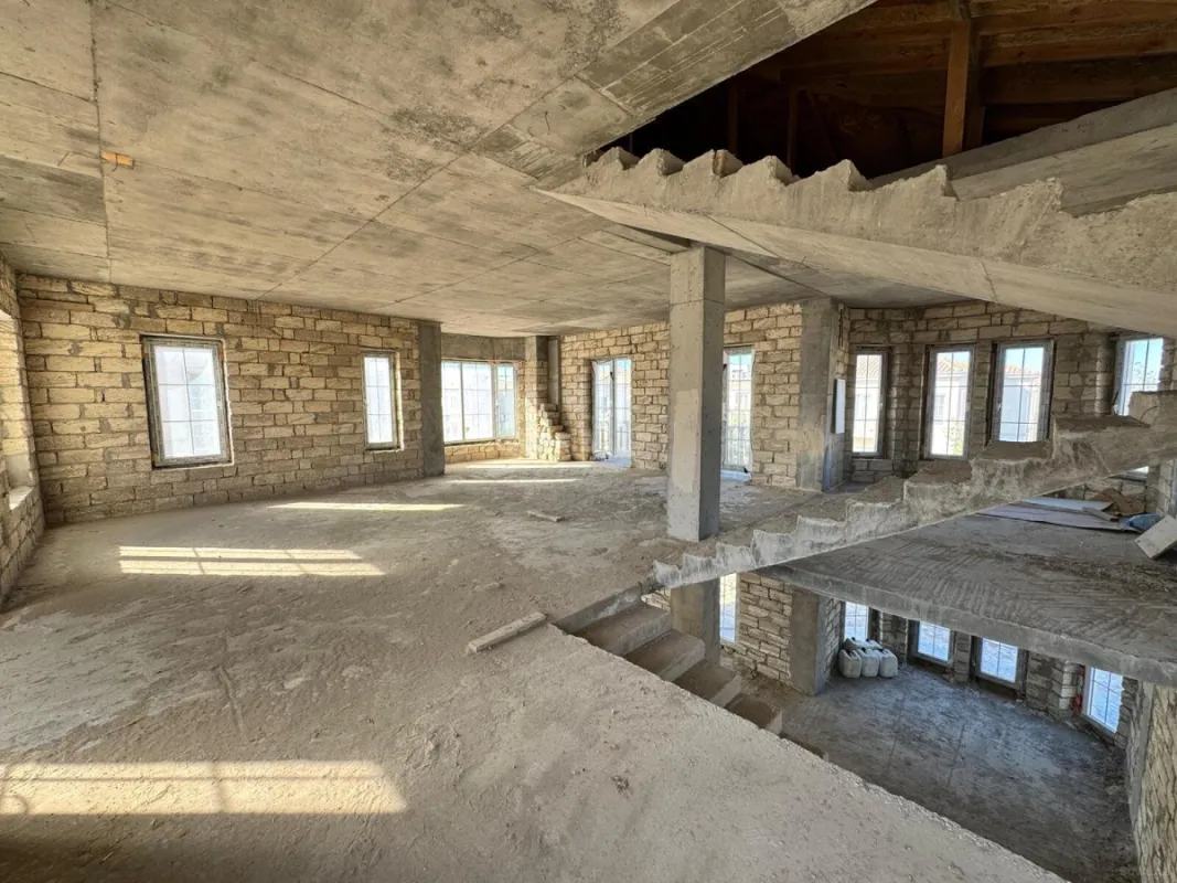 Satılır 6 otaqlı həyət evi 290 m²