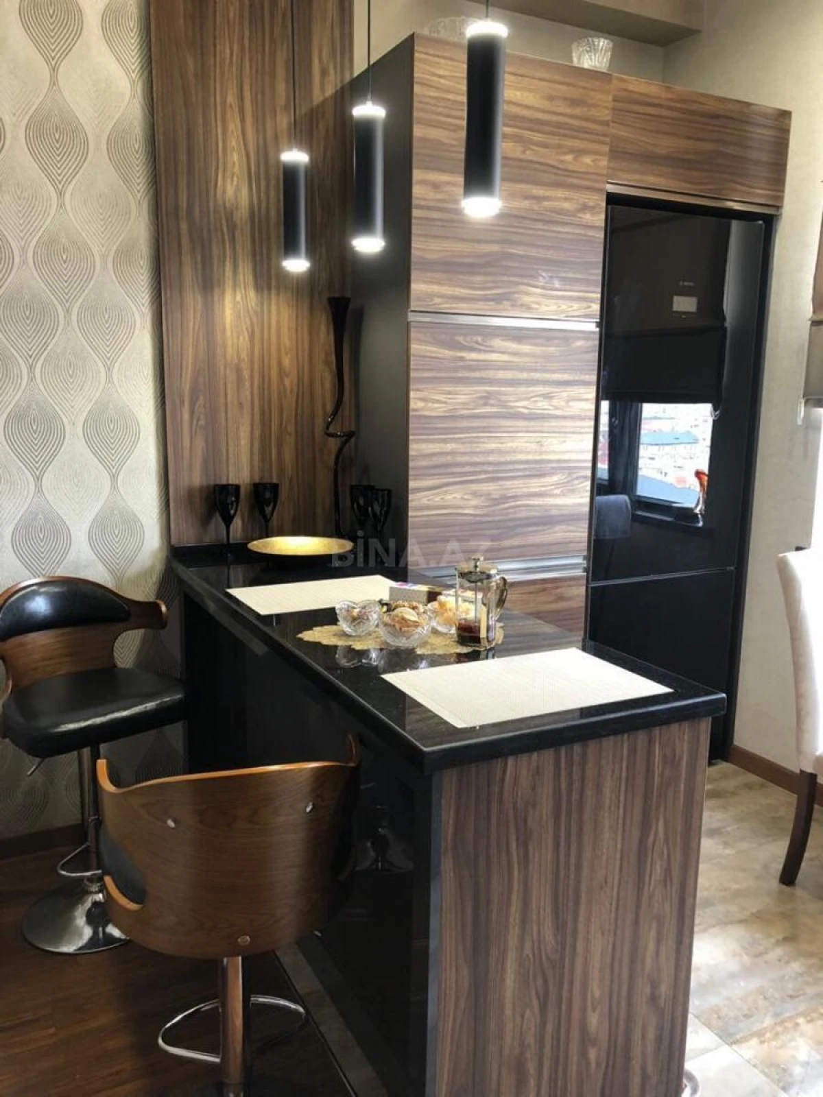 Kirayə verilir 2 otaqlı mənzil 77 m²