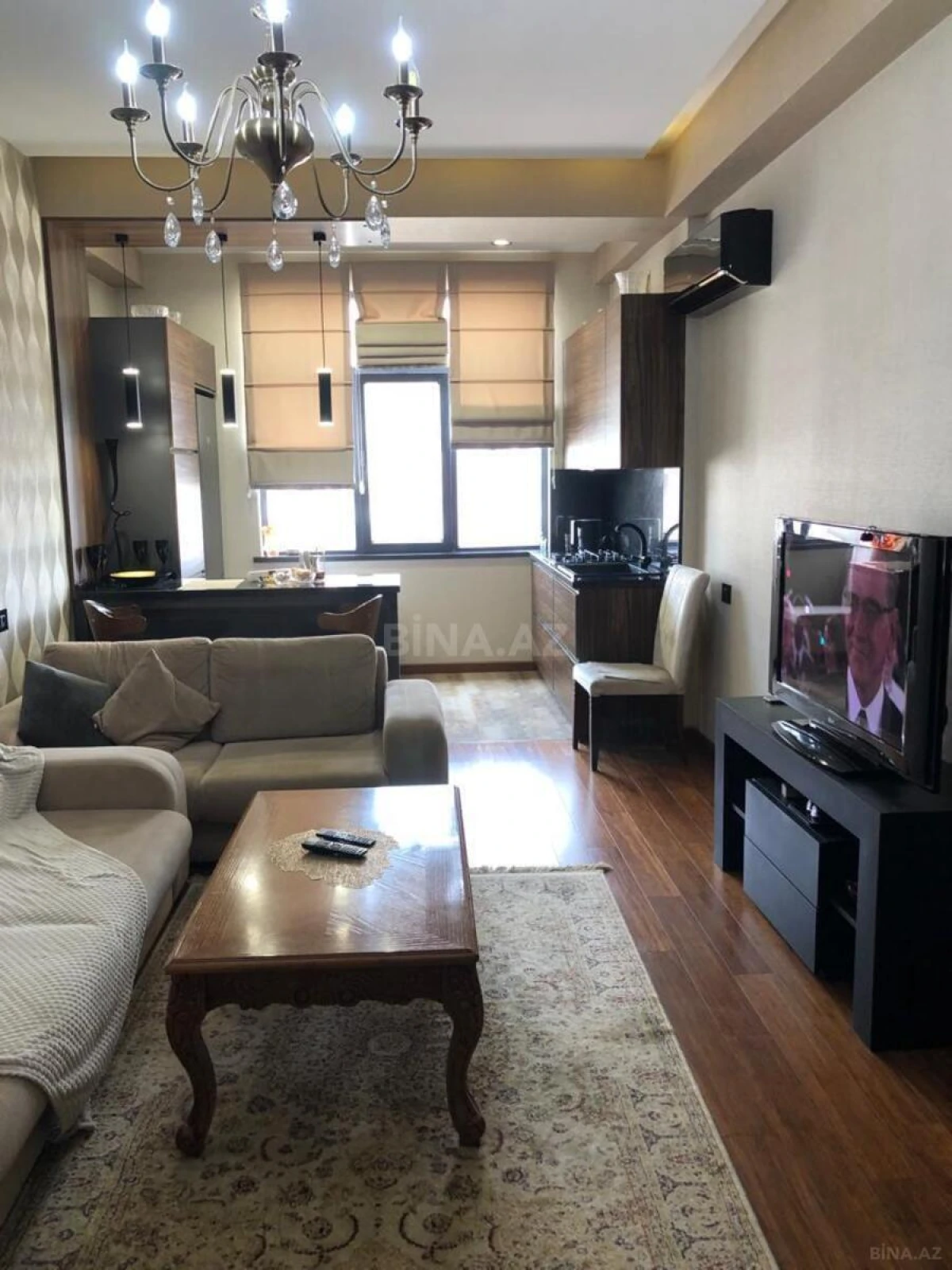 Kirayə verilir 2 otaqlı mənzil 77 m²