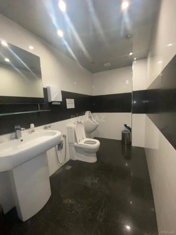 Kirayə verilir 6 otaqlı ofis 280 m²