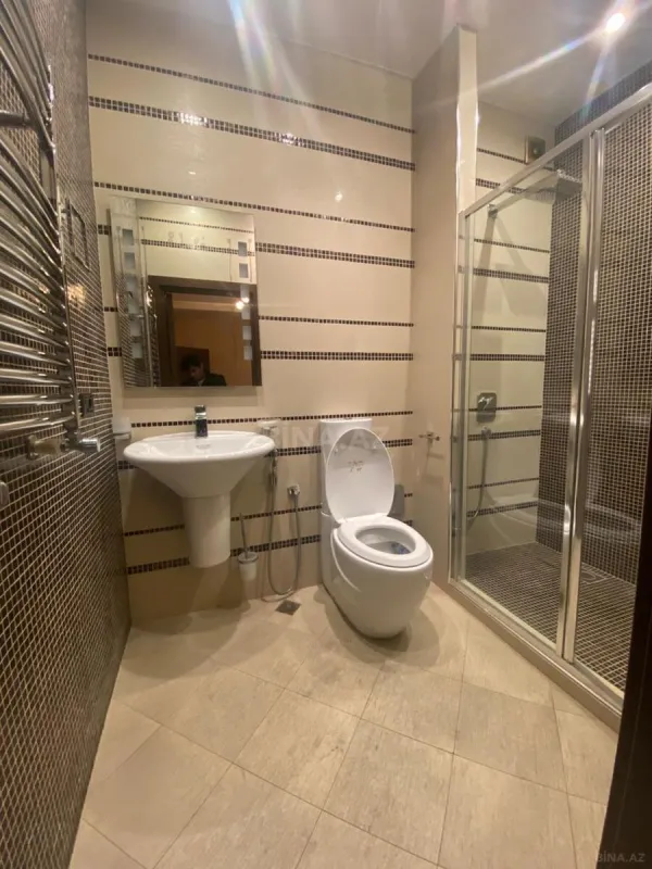 Kirayə verilir 6 otaqlı ofis 280 m²