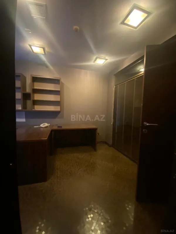 Kirayə verilir 6 otaqlı ofis 280 m²