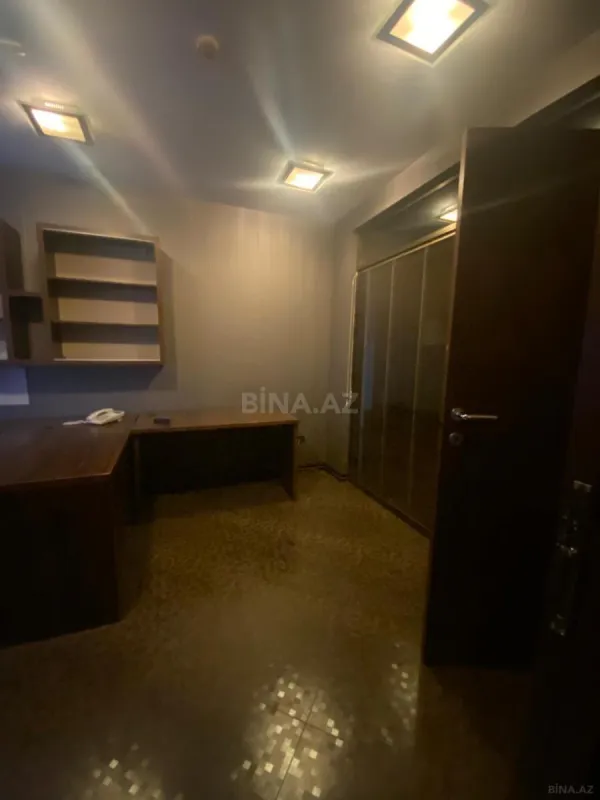 Kirayə verilir 6 otaqlı ofis 280 m²